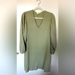 H&M Flowy Dress - Size Small | Color: Green